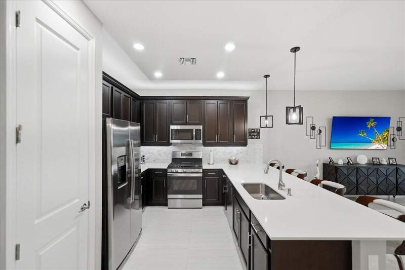 3 bedroom Single Family Residence at 12448 SW Blue Mangrove Parkway, Riverland Parcel B - Plat Eight, Port St. Lucie — photo 5