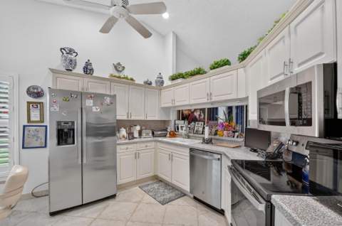 7573 Lexington Club Boulevard #A, Delray Beach FL - photo 8 of 34
