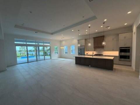 12215 Arbordale Way, Palm Beach Gardens FL - photo 7 of 89
