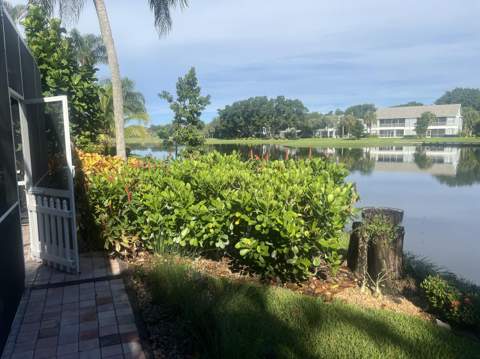 4638 Carlton Golf Drive, Lake Worth FL - photo 14 of 68