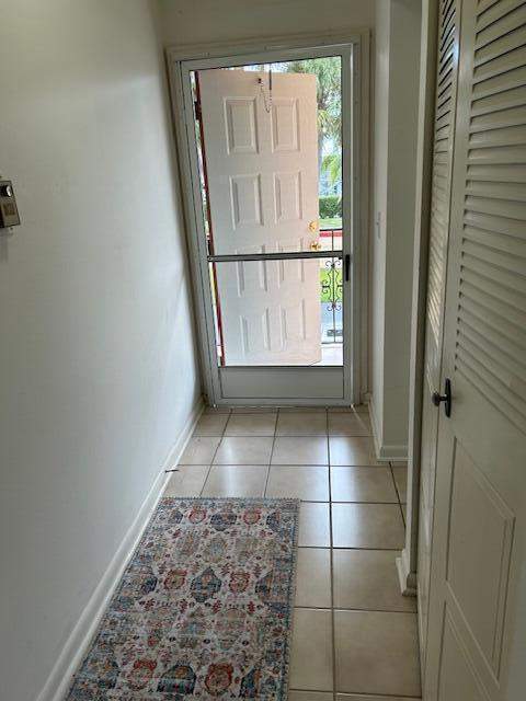 1 bedroom Condominium at 1903 SW Palm City Road #H, King Mountain Condo (Aka Monterey Yacht & Country, Stuart — photo 2
