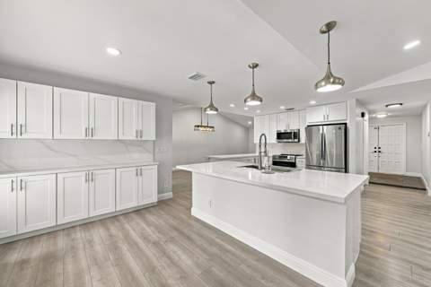 9255 NW 18th Street, Plantation FL - photo 17 of 49