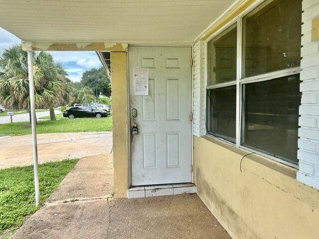 2 bedroom Single Family Residence at 1513 NE 27th Court, Collier Manor, Pompano Beach — photo 4