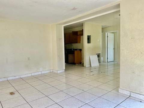 1513 NE 27th Court, Pompano Beach FL - photo 6 of 32