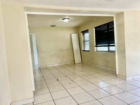 1513 NE 27th Court, Pompano Beach FL - photo 7 of 32
