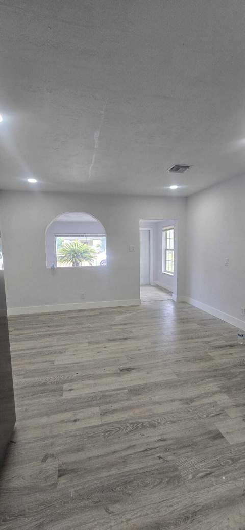 1101 NW 23rd Terrace, Fort Lauderdale FL - photo 19 of 30