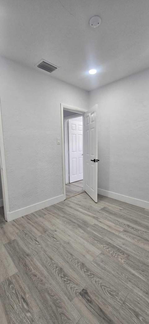 1101 NW 23rd Terrace, Fort Lauderdale FL - photo 8 of 30