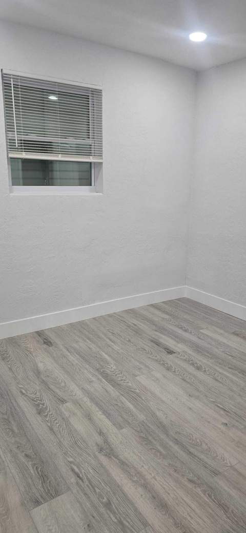 1101 NW 23rd Terrace, Fort Lauderdale FL - photo 16 of 30