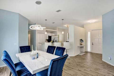 106 Hamilton Terrace, Royal Palm Beach FL - photo 16 of 37