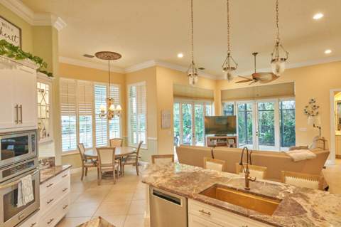 3405 Lago De Talavera, Lake Worth FL - photo 10 of 31