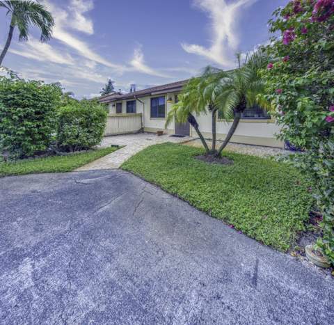 815 Andrew Redding Road #302, Lantana FL - photo 10 of 13