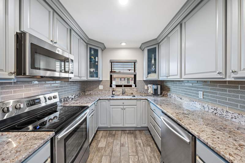 2 bedroom Condominium at 755 Saturn Street #E203, Jupiter Inlet Condo, Jupiter — photo 5