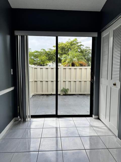1025 Green Pine Boulevard #B, West Palm Beach FL - photo 7 of 25