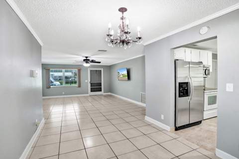 1013 SW 15th Street, Boynton Beach FL - photo 15 of 49