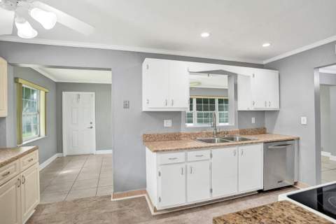 1013 SW 15th Street, Boynton Beach FL - photo 11 of 49