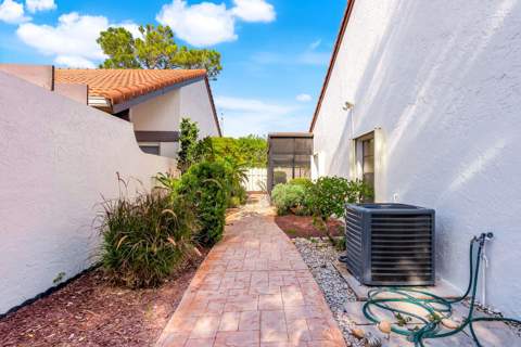 1150 NW 22nd Avenue, Delray Beach FL - photo 22 of 28