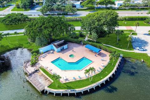 1150 NW 22nd Avenue, Delray Beach FL - photo 24 of 28