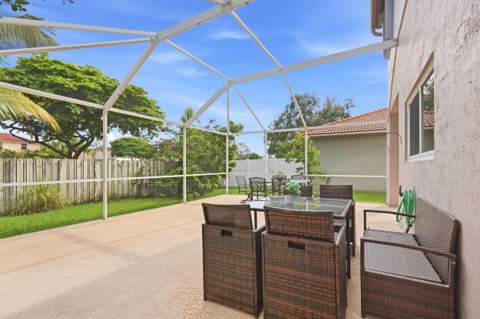 19257 NW 14th Street, Pembroke Pines FL - photo 24 of 38
