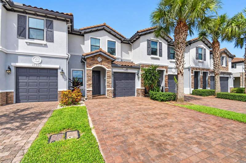 3 bedroom Townhouse at 12992 Anthorne Lane, Flavor Pict Townhomes Pud, Boynton Beach — photo 2