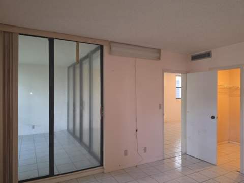 8425 Forest Hills Drive #205, Coral Springs FL - photo 19 of 22