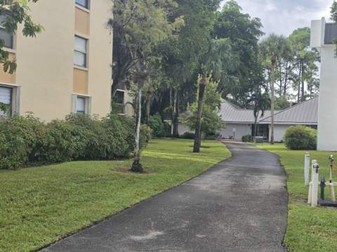 8425 Forest Hills Drive #205, Coral Springs FL - photo 9 of 22