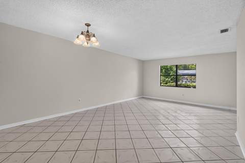 72 Conaskonk Circle, Royal Palm Beach FL - photo 18 of 55
