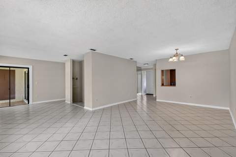 72 Conaskonk Circle, Royal Palm Beach FL - photo 21 of 55