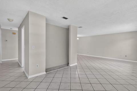 72 Conaskonk Circle, Royal Palm Beach FL - photo 22 of 55
