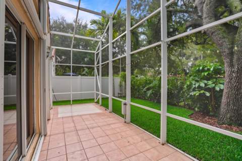 15298 SW 49th Street, Davie FL - photo 11 of 55