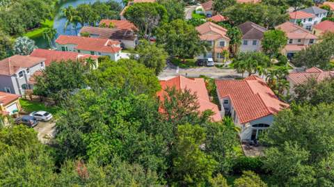 15298 SW 49th Street, Davie FL - photo 13 of 55