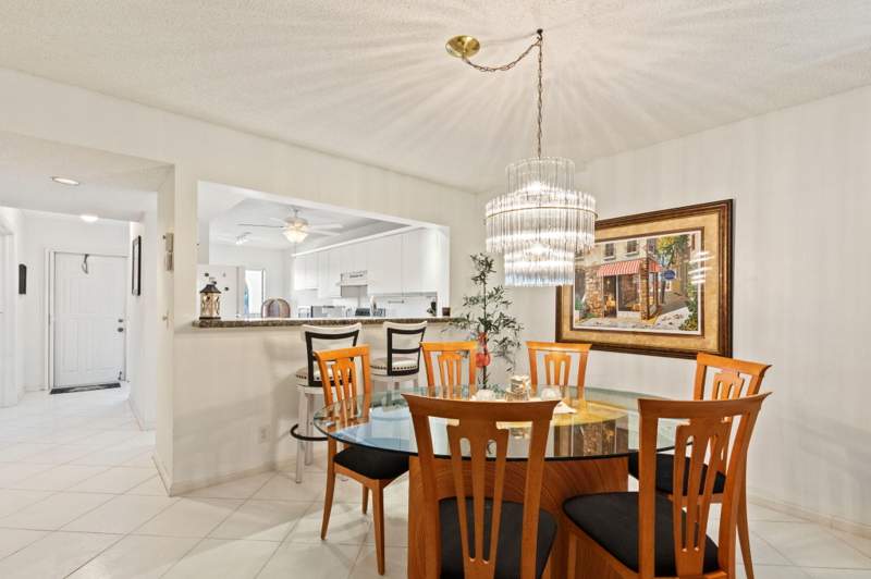 2 bedroom Condominium at 5380 Cedar Lake Drive #303, Lakeside Condo 3 Of Banyan Springs, Boynton Beach — photo 2