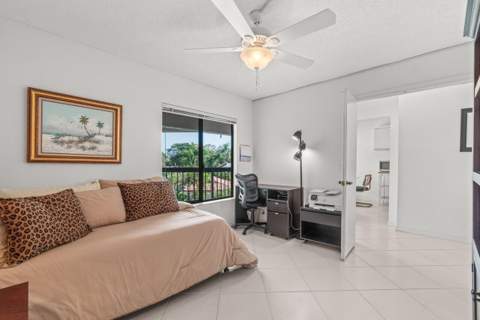 5380 Cedar Lake Drive #303, Boynton Beach FL - photo 23 of 34