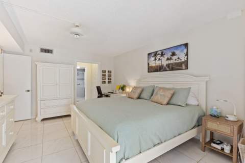 5380 Cedar Lake Drive #304, Boynton Beach FL - photo 17 of 32