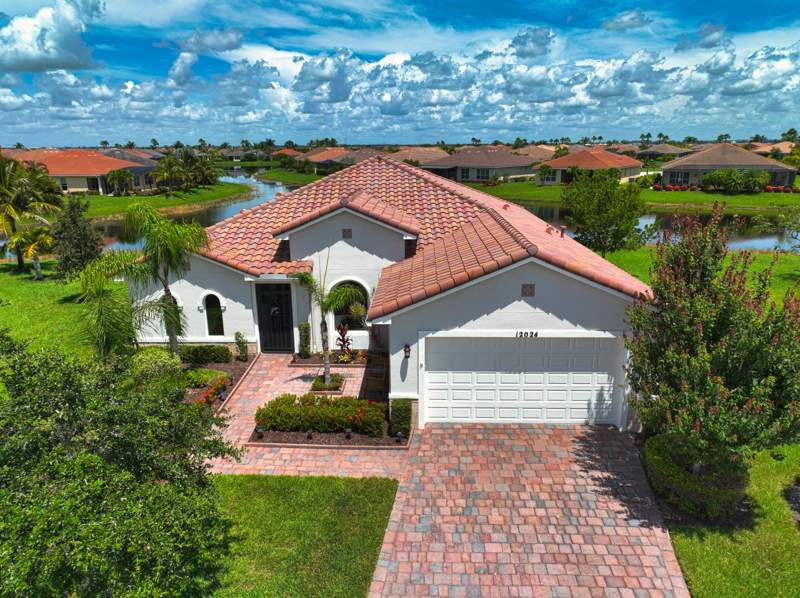 3 bedroom Single Family Residence at 12024 SW Bayberry Avenue, Tradition Plat No 35, Port St. Lucie — photo 2