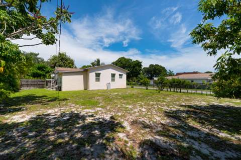 146 SE 5th Avenue, Boynton Beach FL - photo 23 of 26