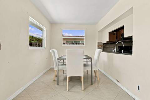 7640 Sunset Strip, Sunrise FL - photo 16 of 33