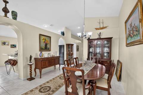 6649 Sun River Road, Boynton Beach FL - photo 9 of 86
