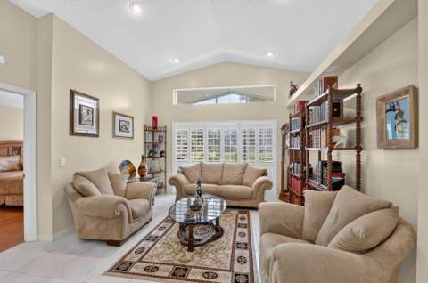 6649 Sun River Road, Boynton Beach FL - photo 11 of 86