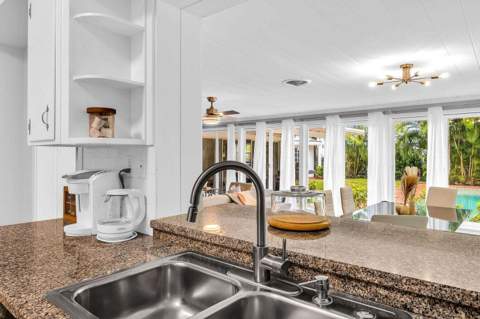 127 Miramar Way, West Palm Beach FL - photo 10 of 26