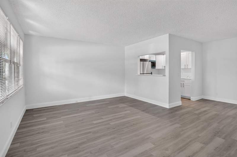 1 bedroom Condominium at 1038 Berkshire B, Berkshire B Condo, Deerfield Beach — photo 3