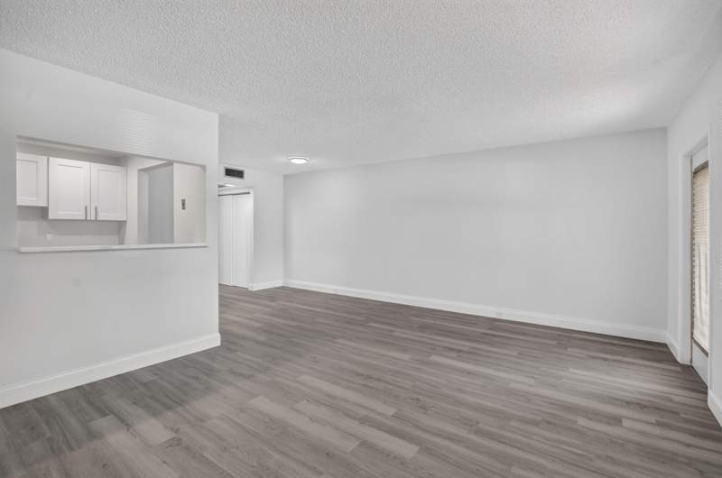 1 bedroom Condominium at 1038 Berkshire B, Berkshire B Condo, Deerfield Beach — photo 5
