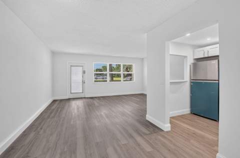 1038 Berkshire B, Deerfield Beach FL - photo 9 of 50
