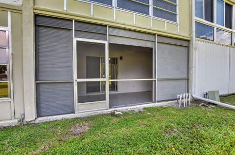 1038 Berkshire B, Deerfield Beach FL - photo 21 of 50