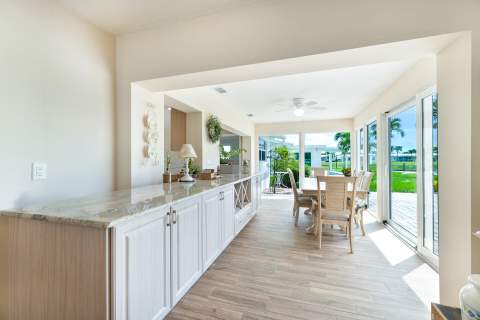 118 SW 15th Court, Boynton Beach FL - photo 6 of 36