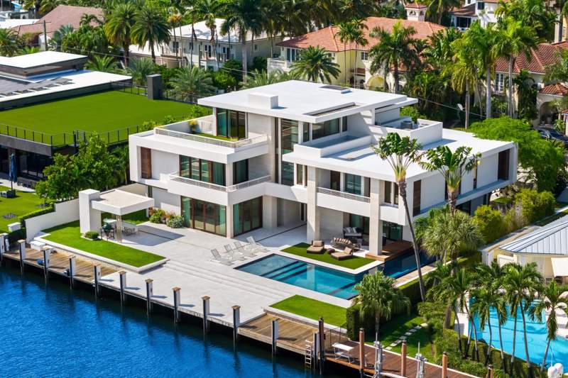 7 bedroom Single Family Residence at 10 Pelican Drive, Pelican Isle 21-19 B, Fort Lauderdale — photo 2