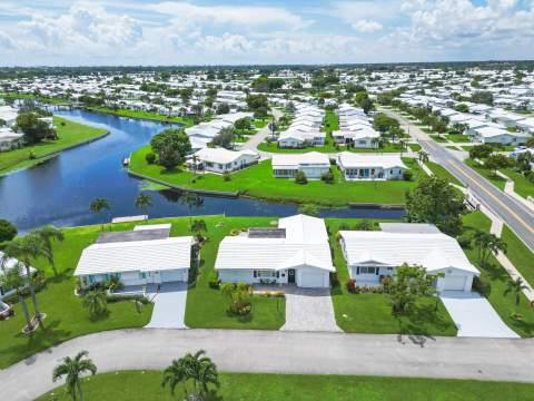 118 SW 15th Court, Boynton Beach FL - photo 18 of 36