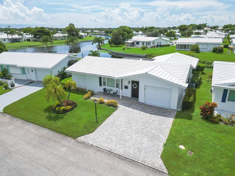 2 bedroom Single Family Residence at 118 SW 15th Court, Palm Beach Leisureville Sec 5, Boynton Beach — photo 2