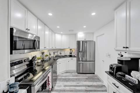 1930 NE 2nd Avenue #216L, Wilton Manors FL - photo 8 of 39