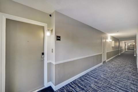 1930 NE 2nd Avenue #216L, Wilton Manors FL - photo 21 of 39