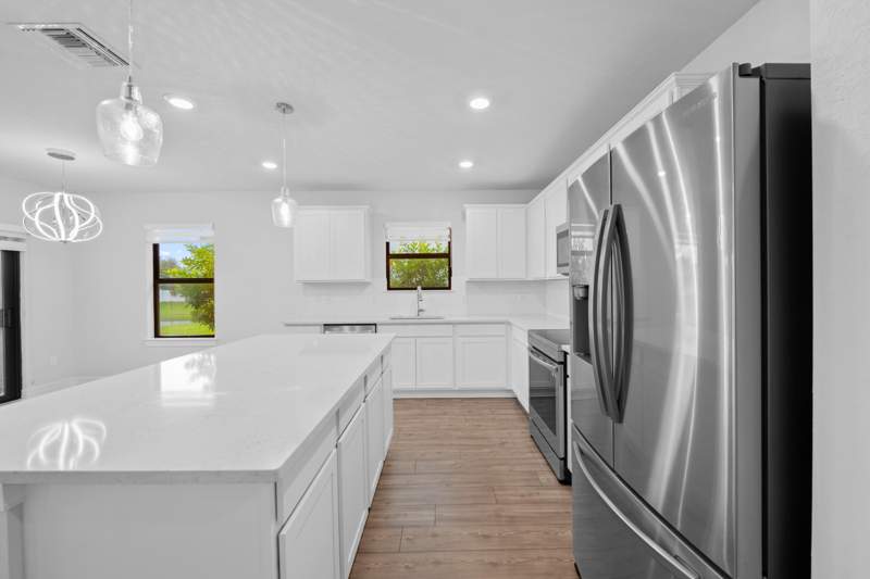 4 bedroom Single Family Residence at 3125 Buttonwood Court, Tricity Plat, Lauderdale Lakes — photo 3